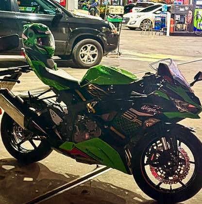 KAWASAKI NINJA ZX-6R 
